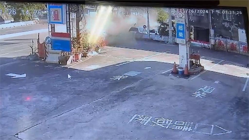 煞車失靈惹禍? 65歲男子駕車連撞10車受傷送醫