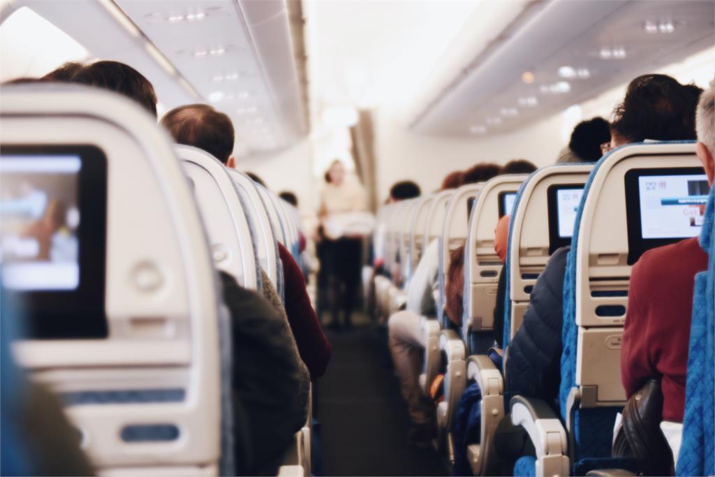 國泰航空「行李不飛」挨轟！達人揭「一情況」保險恐不賠：不搶著回台受益更多