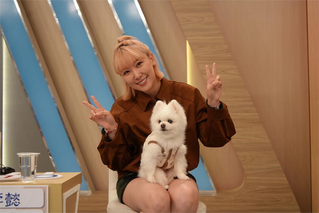 撒基努愛犬突然不吃不喝！罪魁禍首竟然是「啃毛毯」