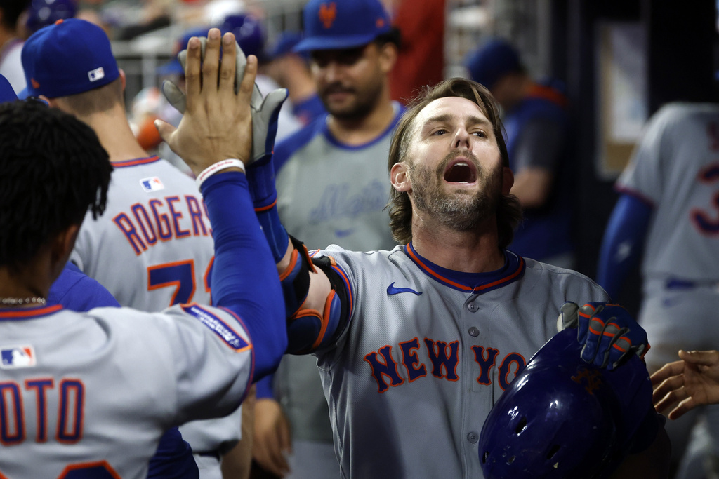 MLB(影)/兩度背靠背下起「全壘打雨」!大都會單場6轟火力爆發痛擊勇士