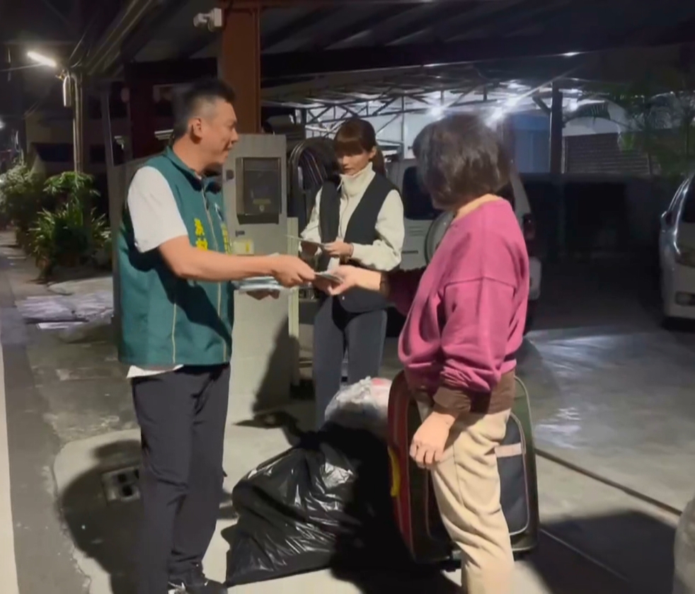 高雄大寮林園議員"綠營4搶3" 洪村銘捲土重來勤跑基層