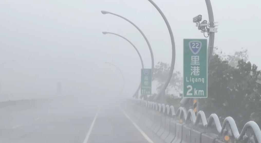 快新聞/水要淹上來了!高屏溪、旗山溪水暴漲 3橋緊急預防性封閉