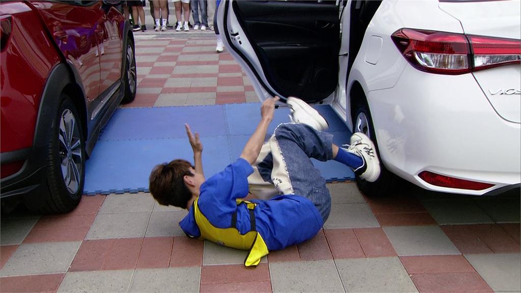 《綜藝大集合》佛心胡瓜自掏腰包邀場邊80歲阿嬤參賽!拿走10500全場最高