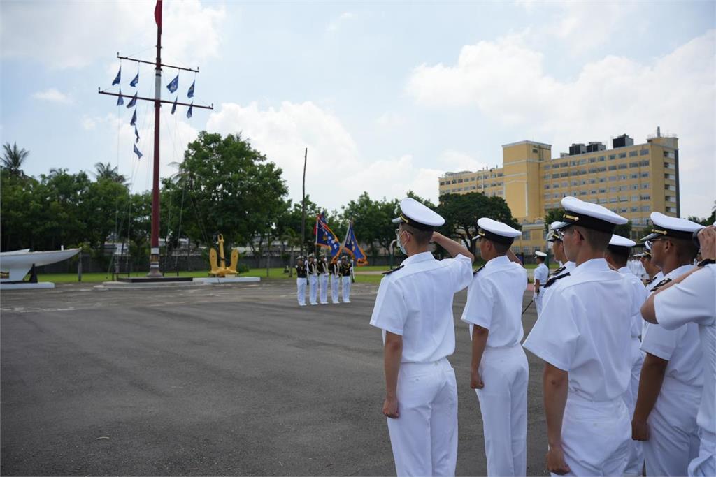 太扯!官校拍招生短片喊「睡學姐旁邊」畫面曝光 海軍司令部急下架