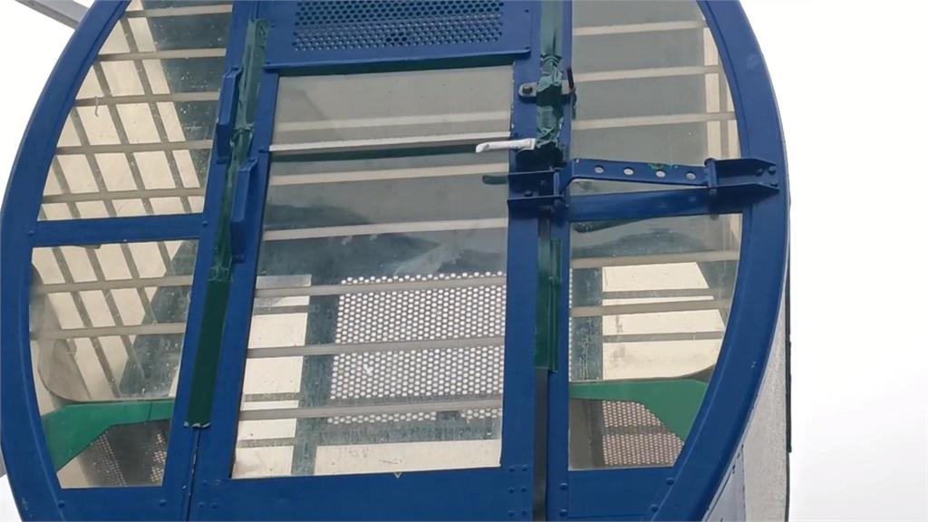 驚險!小孩搭摩天輪 家長拍照驚見「門栓沒鎖」嚇壞