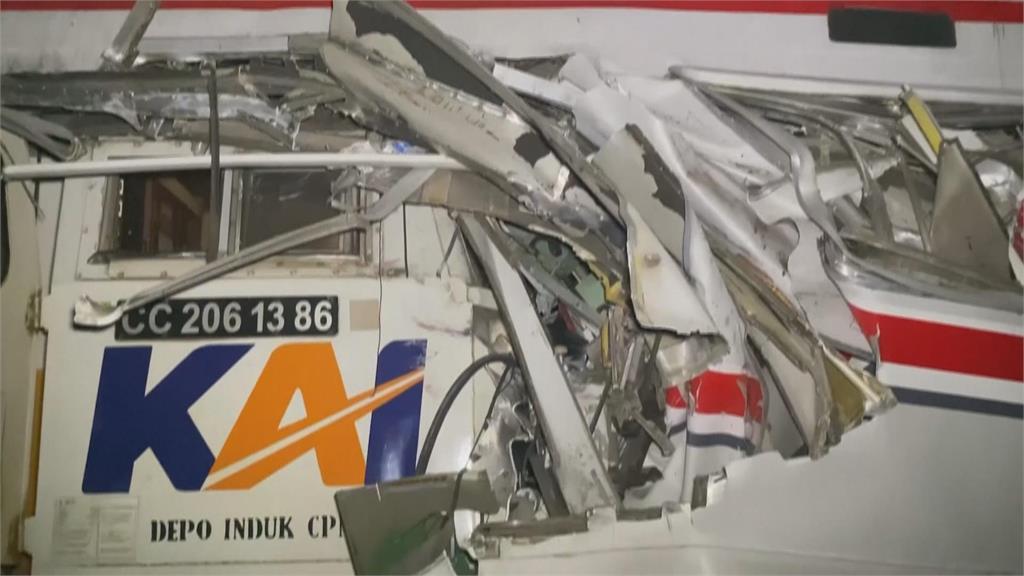 印尼火車相撞至少5死逾30人傷　與天爭命！救難隊持續搶救受困者