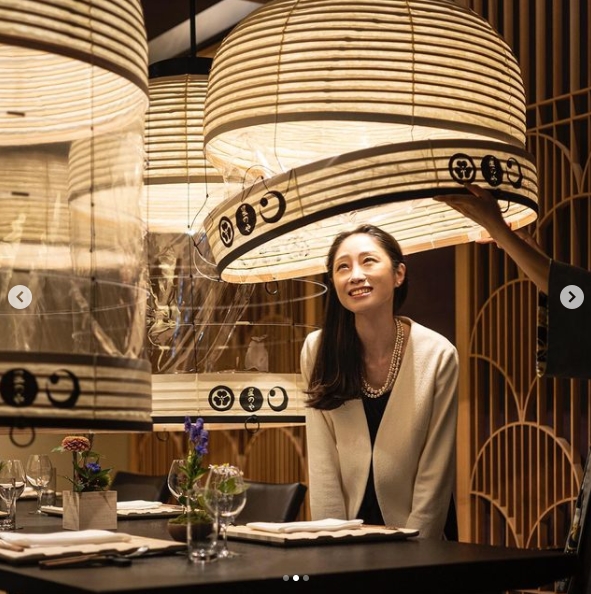 防疫出奇招！日本飯店推「燈籠晚餐」網全看傻：太尷尬了