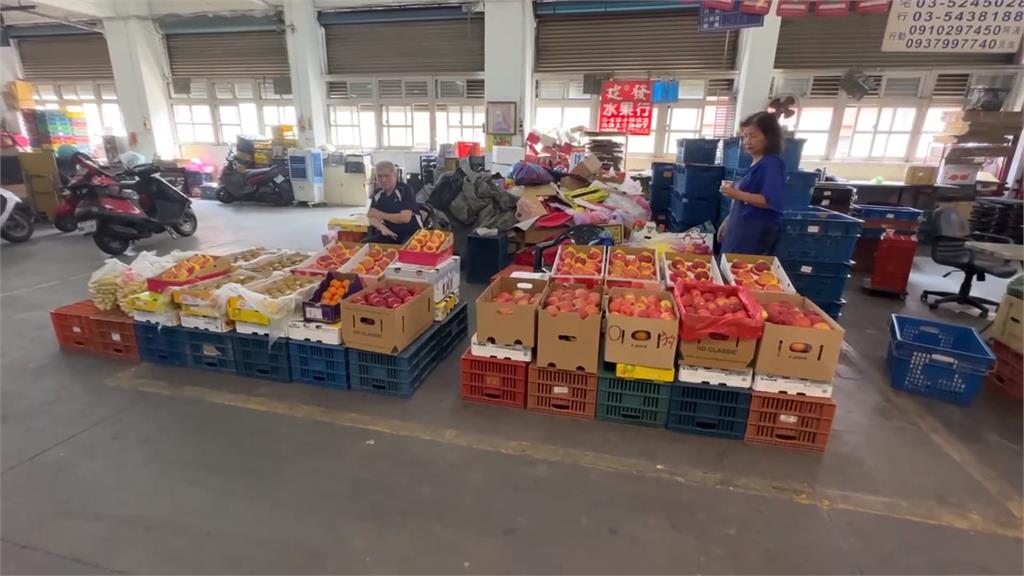 缺錢偷市場!竹東市場「20萬翡翠」遭竊 光天化日「監視器全都錄」
