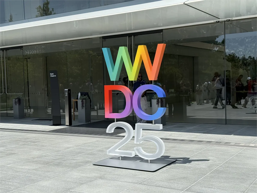 Siri AI 遲到有理?蘋果WWDC沒說的盤算: 手握新底牌,為Siri「打掉重練」爭取時間?