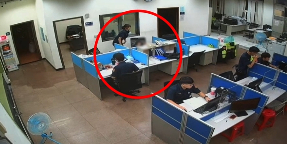 新莊兩歲妹「深夜獨徘徊街頭」 警攜手實習生2小時助返家