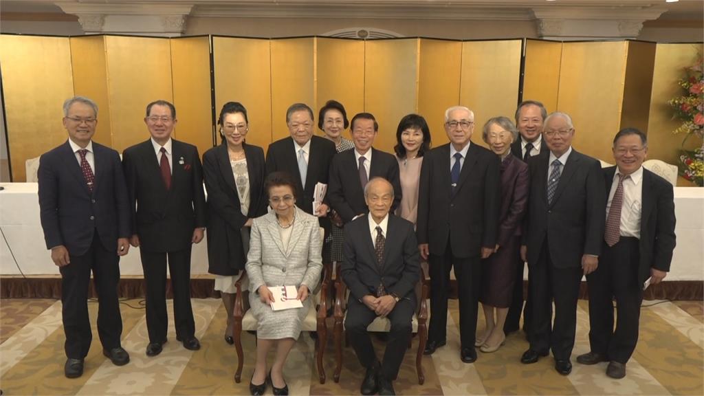 日本前首相安倍晉三母親逝世 享耆壽95歲