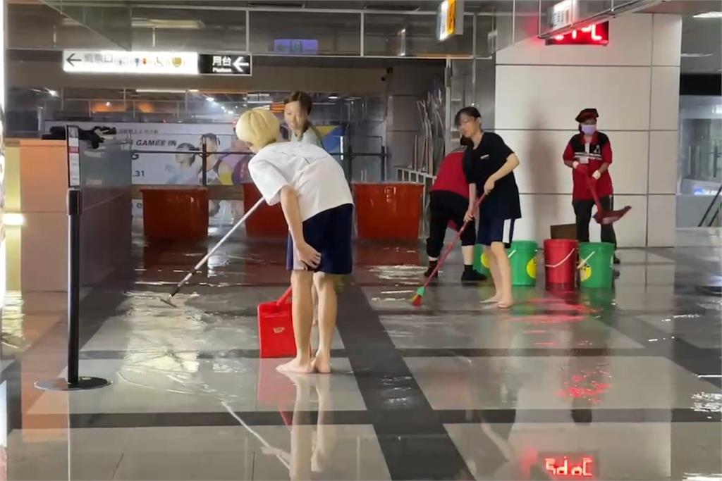 快新聞/下午屏東再次降下暴雨 多地發生積淹水災情