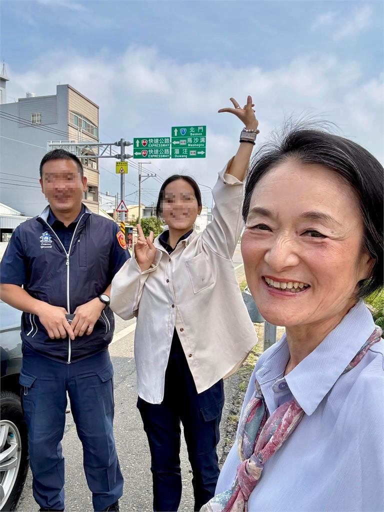 女警遭撞亡「靈堂現場」太心碎！男友、同事輪流痛哭…媽悲喊：要放下好難