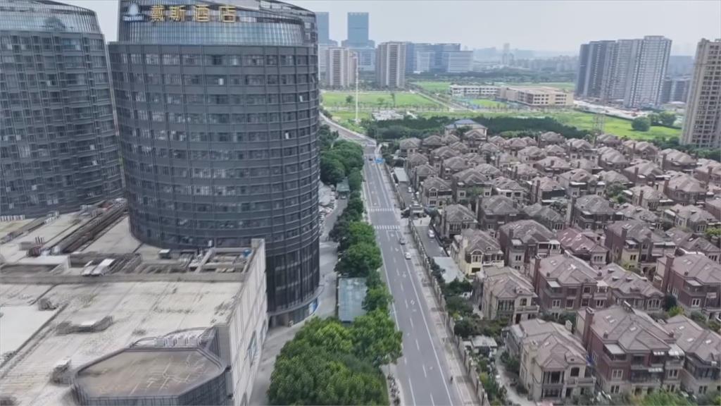 中國房價崩跌至「白菜價」 富豪子女陷窘境 淪「負債千金少爺」