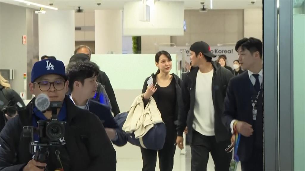 大谷翔平偕愛妻首度公開露面　愛相隨飛南韓參加大聯盟首爾賽