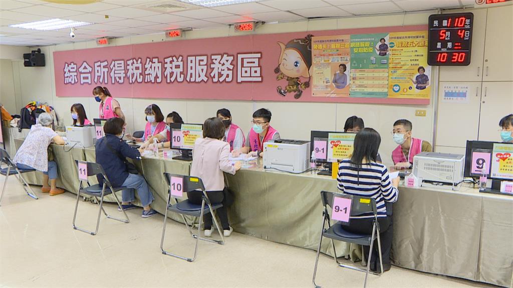 政府稅收超徵4500億！　綠委提春節前普發現金、10倍券