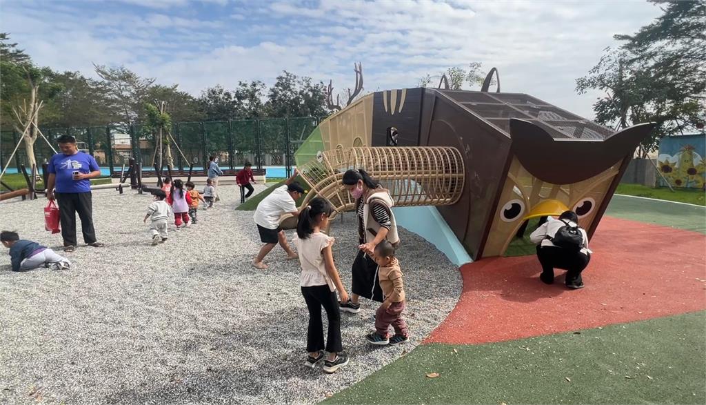孩童新春賀禮! 屏東貓頭鷹共融公園開幕 結合攀岩.爬網等遊具