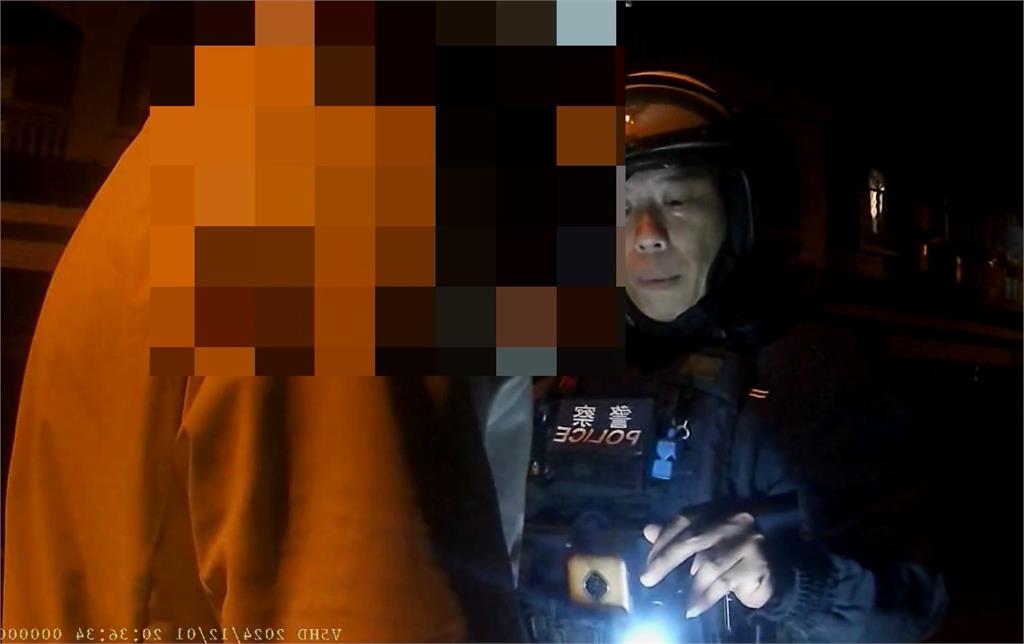 花蓮無照駕駛車拋錨停路邊 60歲乘客「做了這件事」意外被逮