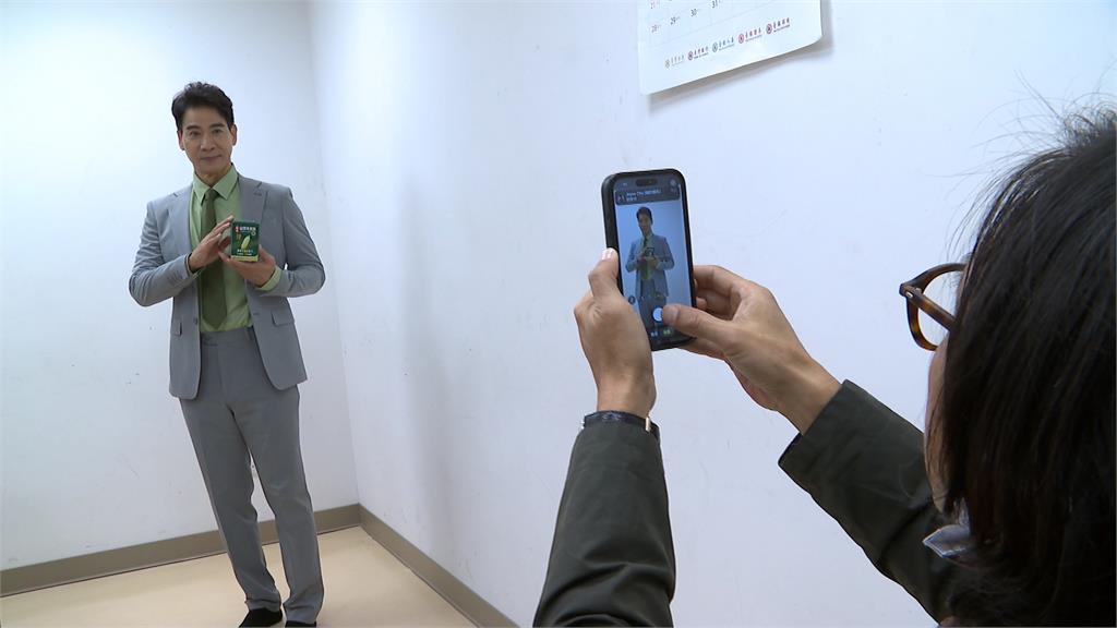 迎62歲生日驚喜慶生 翁家明:希望能接更多好作品