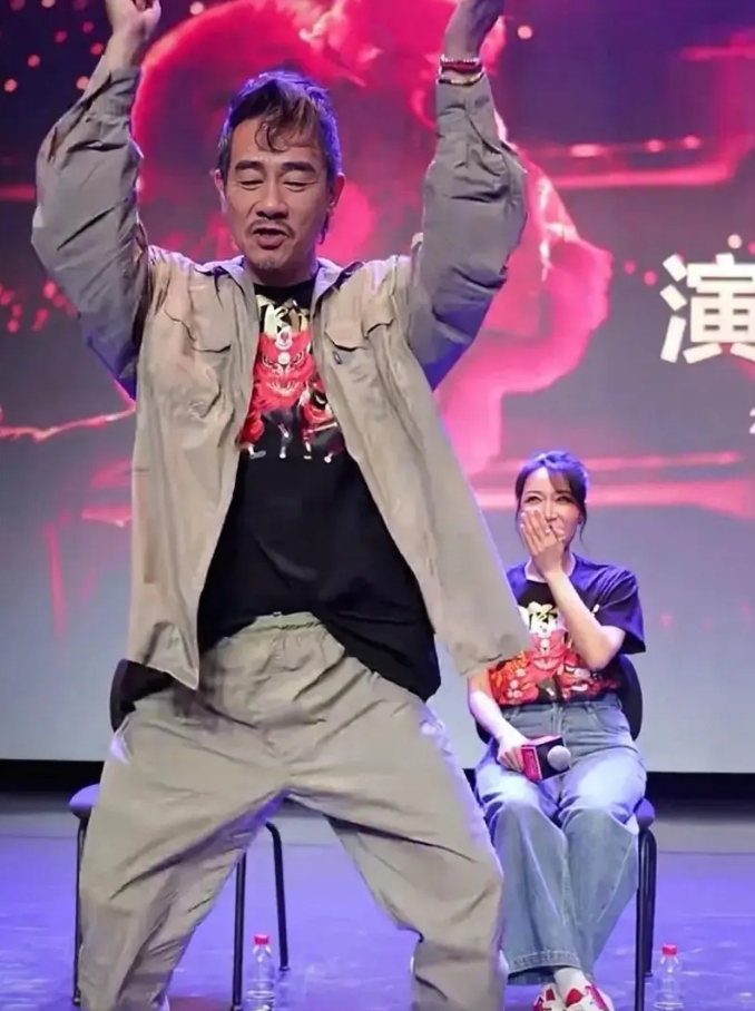 陳小春「斷崖式衰老」照片流出!滿臉皺紋滄桑樣全網嚇傻:像77歲