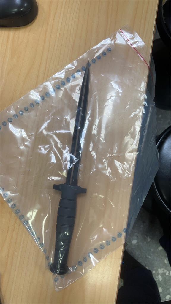 快新聞/新北三重驚傳凶殺案 男身中數刀無生命跡象「警循線逮人」