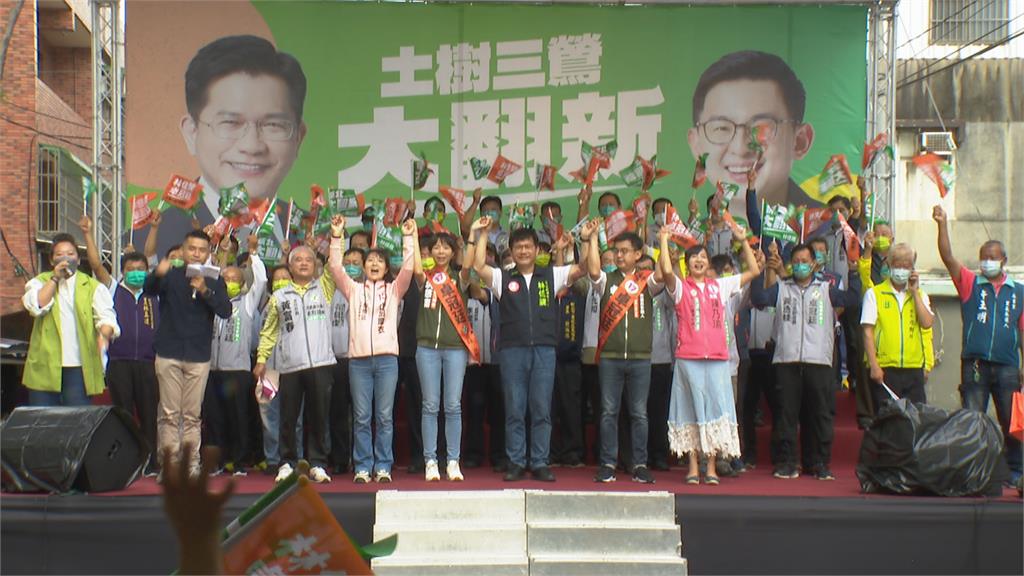 林佳龍力挺子弟兵卓冠廷 上千民眾到場力挺 擠爆聯合競總