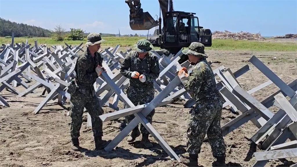 「喜樹沙灘」大量海漂垃圾　國軍漢光演習前急清理