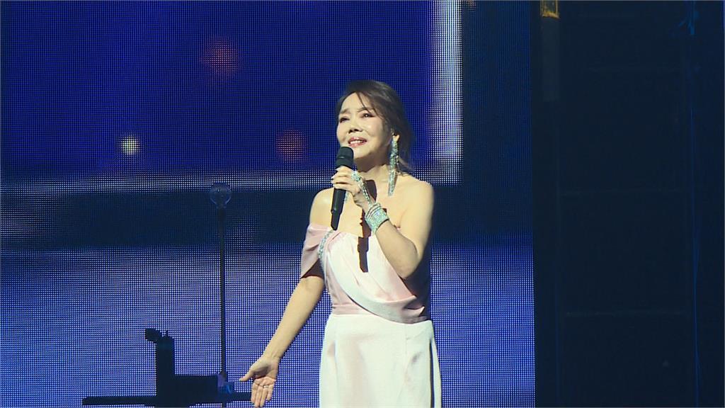 出道40周年!療傷天后辛曉琪北流開唱 紫色華服氣場全開