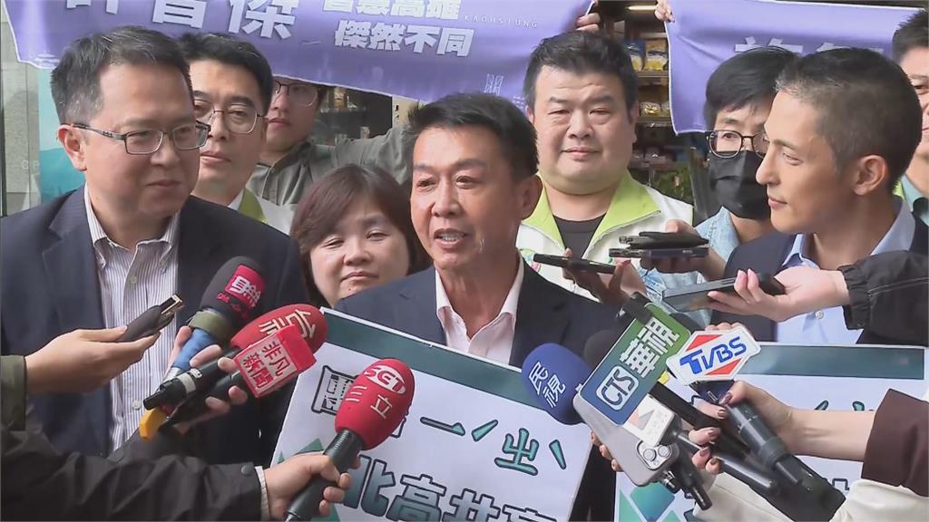 快新聞／不怕民調低！許智傑登記選高雄市長　霸氣喊：小金剛不是塑膠做的