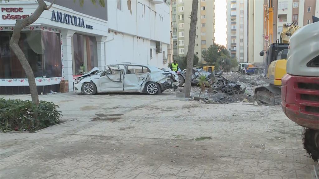 民視新聞團隊挺進土耳其！ 阿達那北部強震後現場直擊「大樓鋼筋裸露」