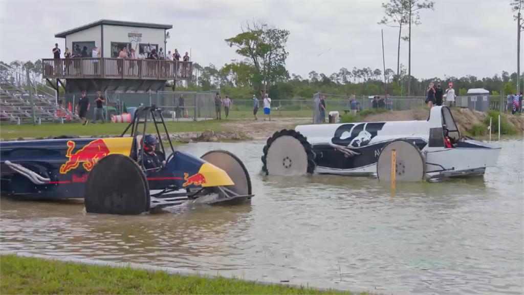 F1冠軍車手另類挑戰　開水上越野車飆速