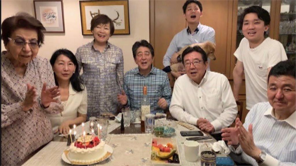 日本前首相安倍晉三母親逝世 享耆壽95歲