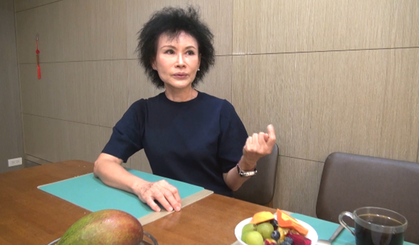 【台灣演義】第一天就被呼巴掌！「不銹鋼花瓶」譚敦慈的震撼教育