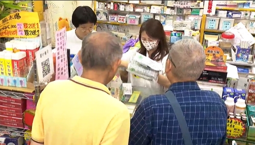 新冠疫情起伏不定 肯定政府努力防疫