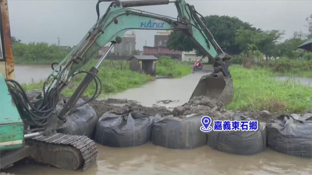 山區暴雨！　阿里山公路多處落石　邊坡成小瀑布