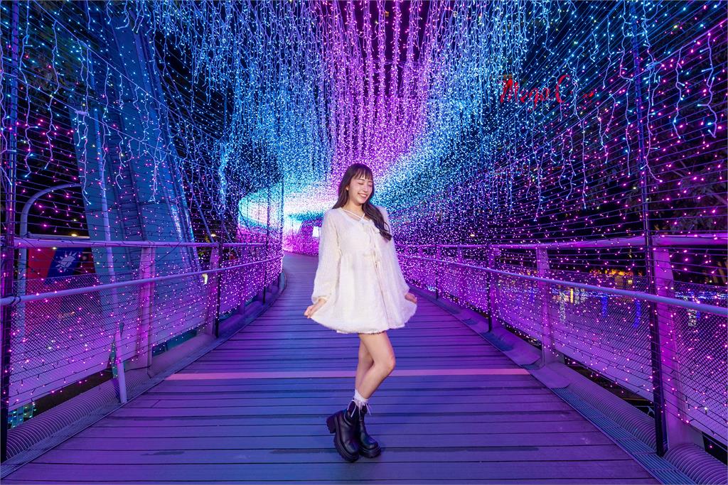 光影與馬戲創意交融 打造沉浸式炫彩廊道