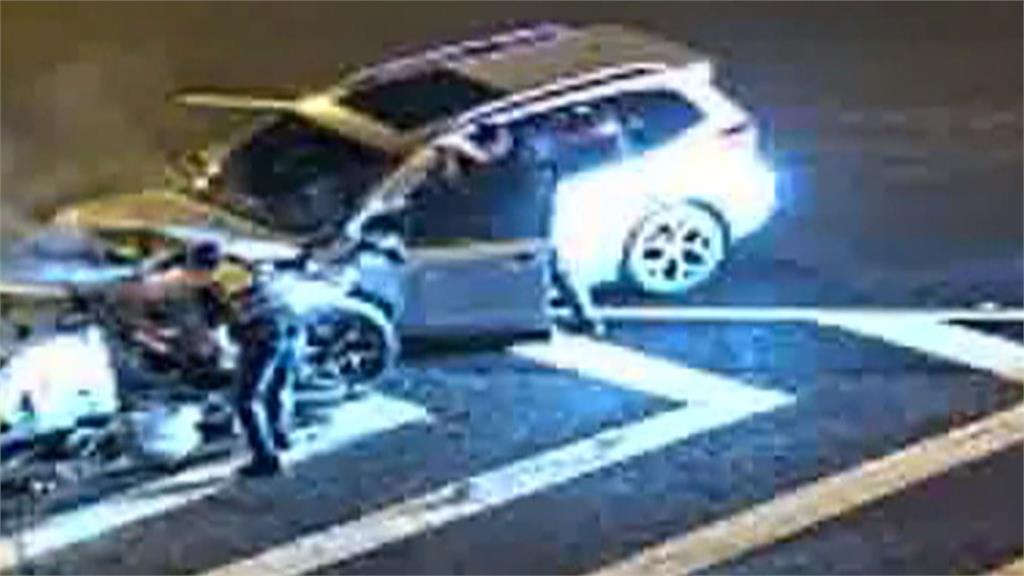 「撞」況頻傳!國3貨車自撞翻車 國1半夜傳2車禍、共1死2傷