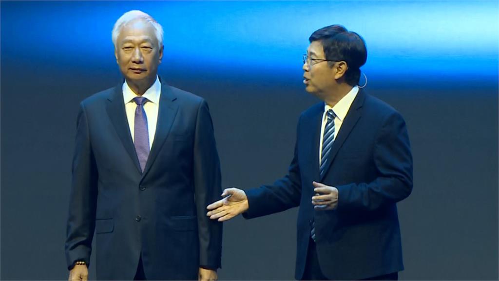 鴻海科技日AI三巨頭照過來！　劉揚偉、郭台銘等大咖出席...還有「他」抵台！