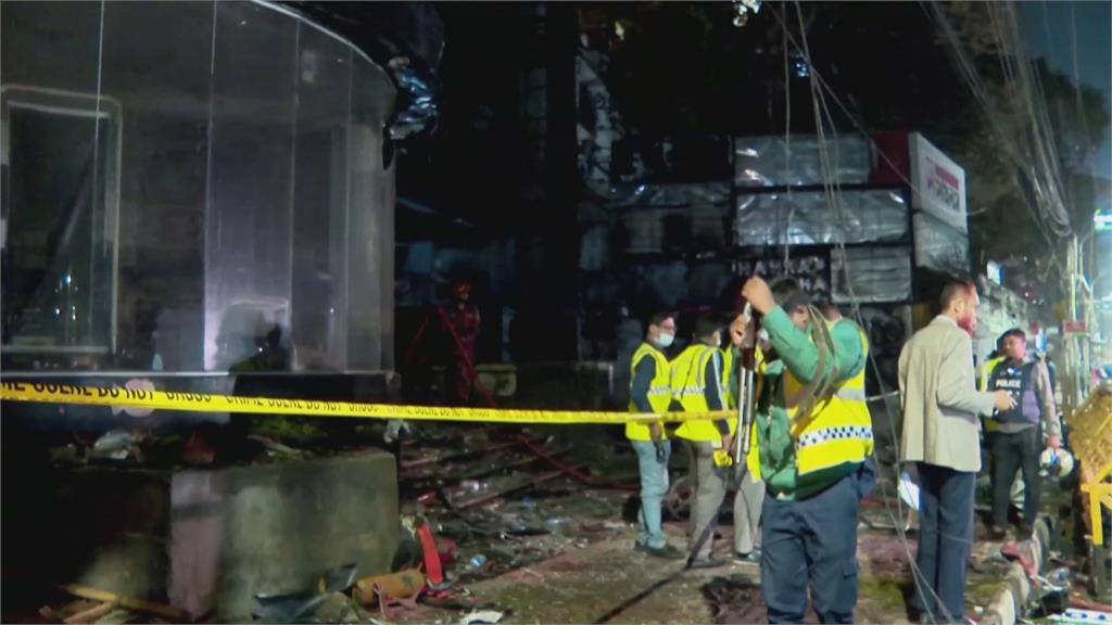 孟加拉購物商場遭烈火吞噬 至少45人喪命