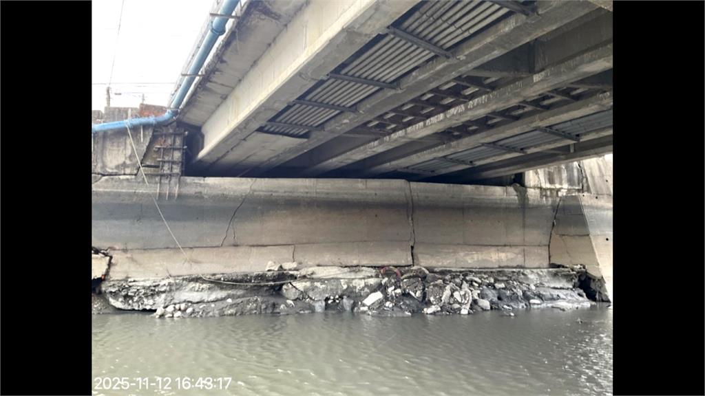 彰化華歡橋護岸"裂縫疑掏空"　工程單位急堆太空包補強