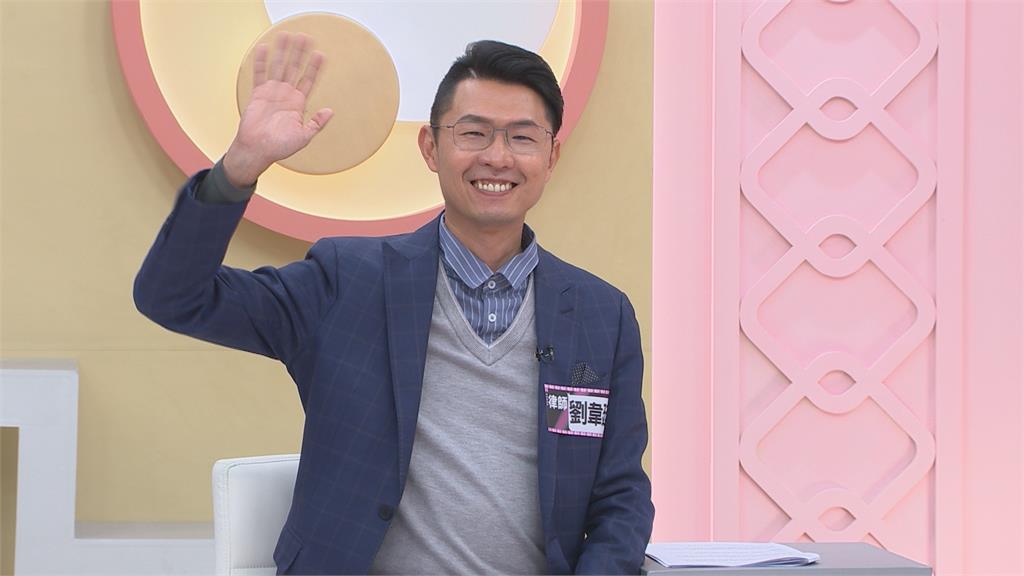 《姊妹亮起來》阿龐爆料年輕拍戲導演愛遲到！開玩笑發他早一點來從此被刁難