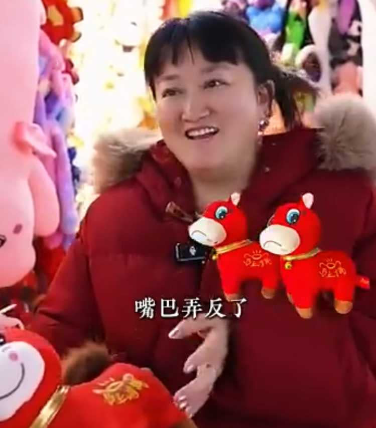 馬年吉祥物嘴巴縫反卻賣到缺貨！中國上班族瘋搶「哭哭馬」：根本是我