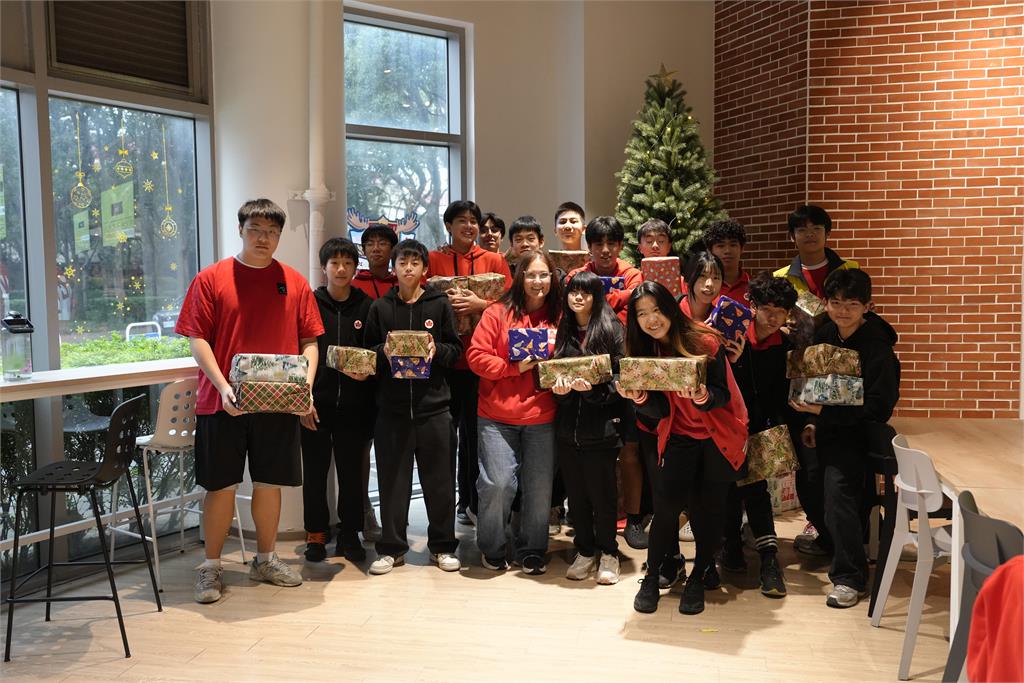 小小鞋盒大大溫暖，TCS送愛到偏鄉