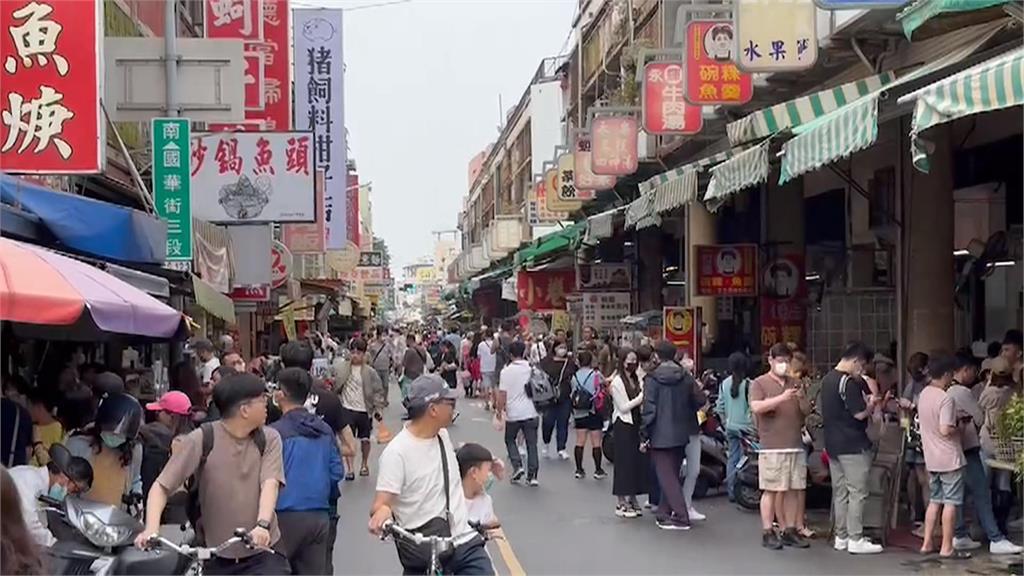 連假出遊！台南住房率破8成　單日湧入數萬遊客、警方加強取締
