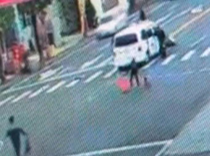 彰化駕駛疑鬼切撞民間救護車　消防隊就在旁邊「即刻救援」