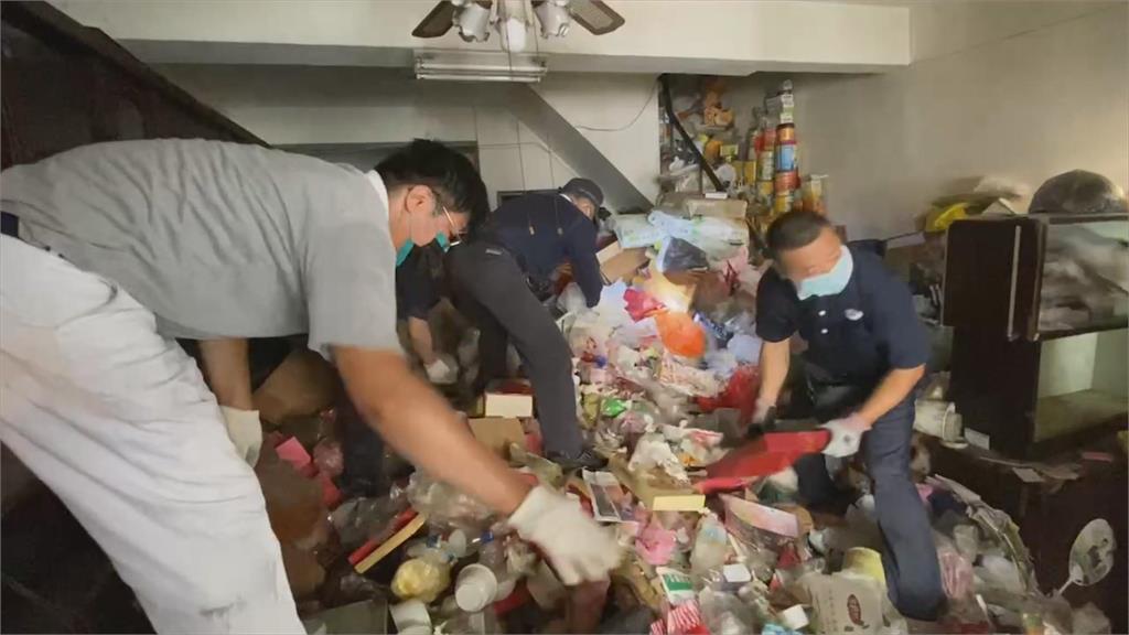 大清掃！台南北區公所動員百名志工　清理20噸垃圾屋
