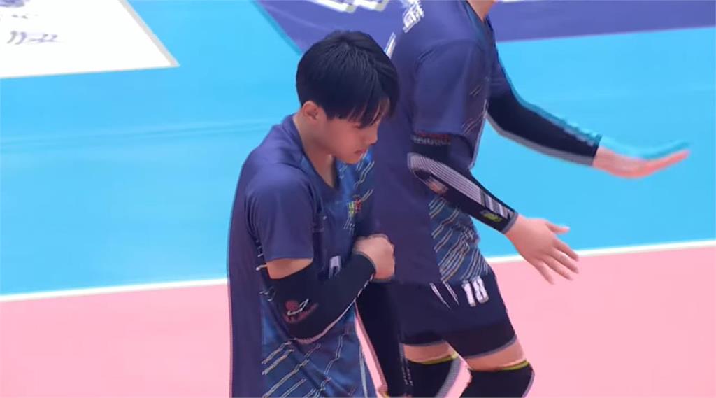 HVL(影)／升學名校vs.排球搖籃演出5局大戰！北市建中險勝苗縣苑裡晉級