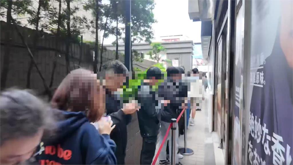中部手搖店「雙北初展店」人潮炸量!「排7小時」網點1關鍵:好不好喝不重要