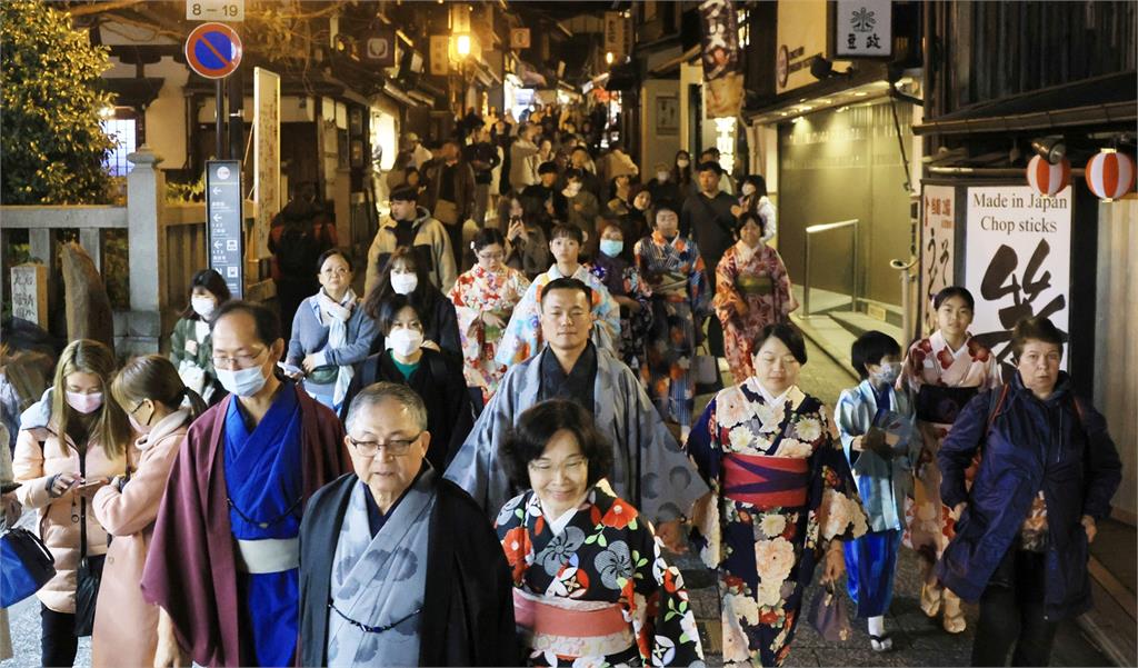 去日本旅遊注意!觀光客「擠爆京都巴士」官方祭1規定:違反者禁止上車