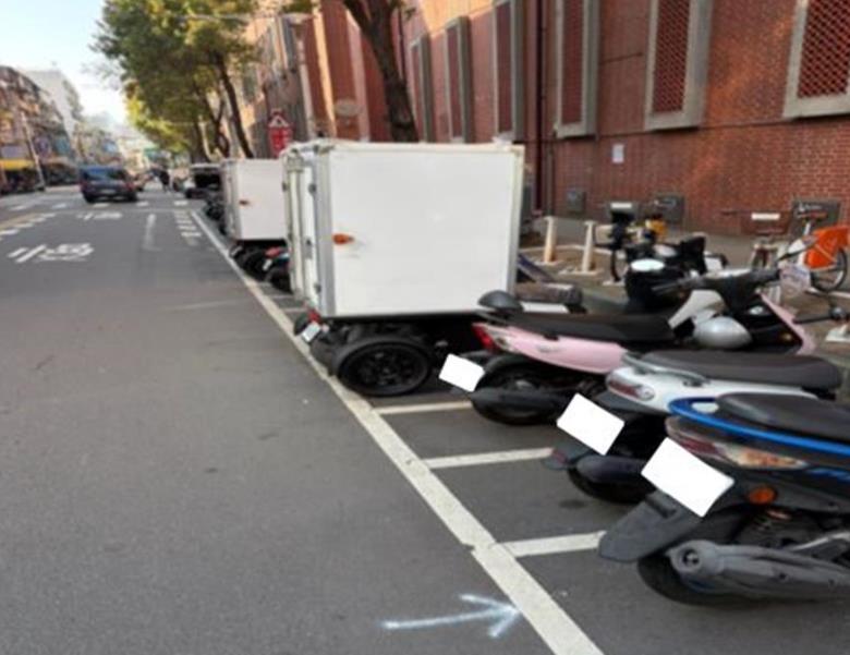 快新聞／先別急著移車！新北紅黃線停車延至「這天」　恢復時間曝光